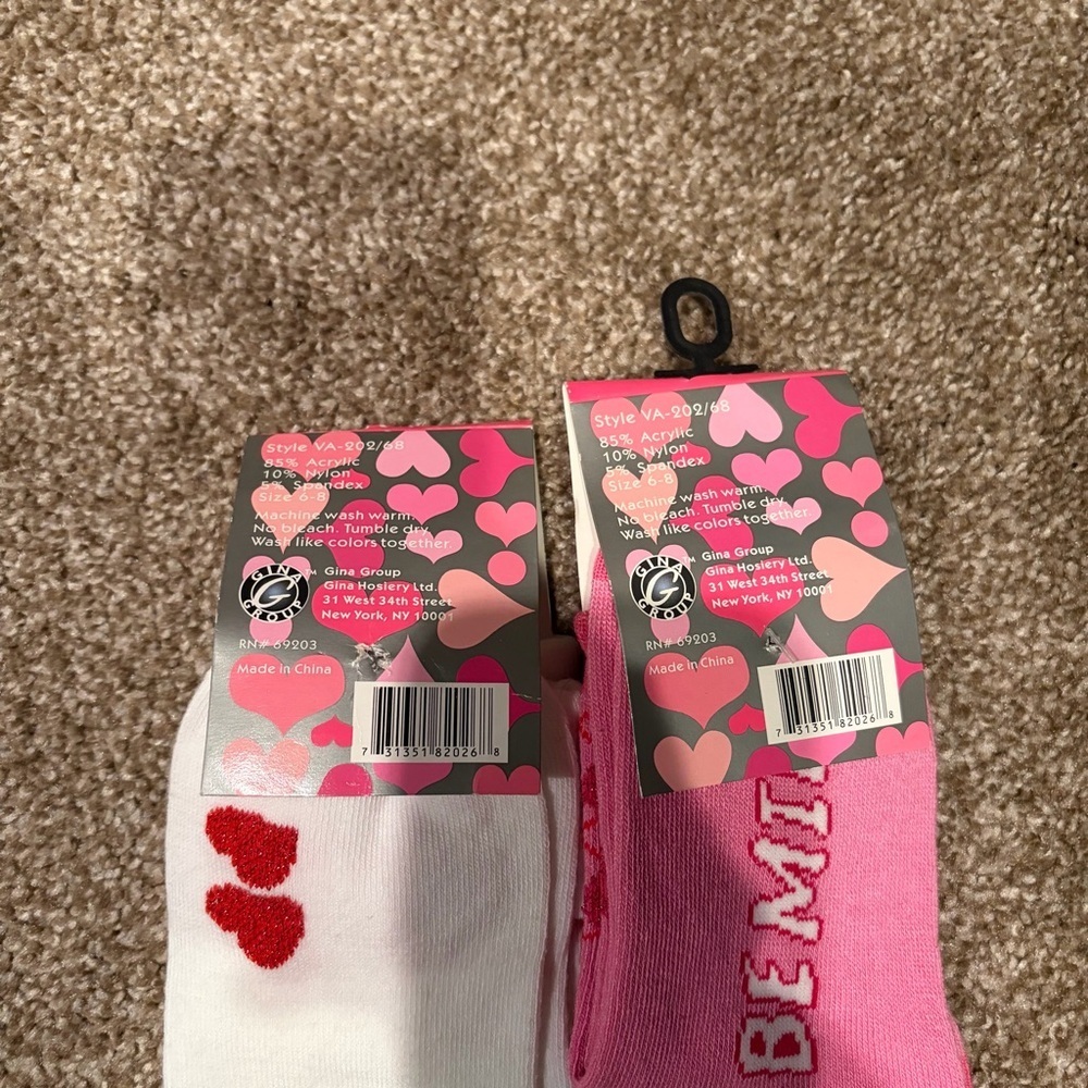 Heart Patterned Socks Set - Picture 2 of 2
